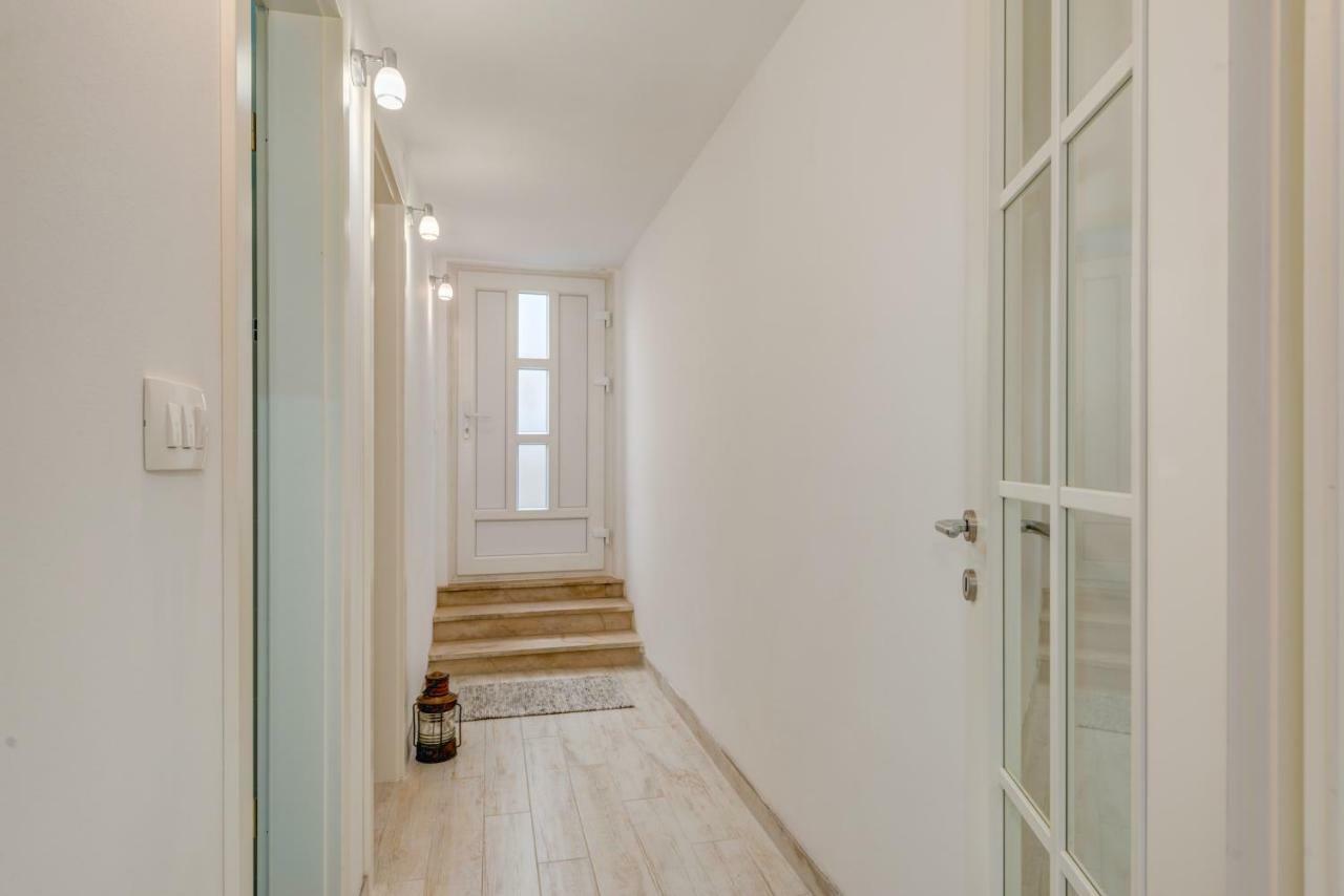 Apartament Rose *